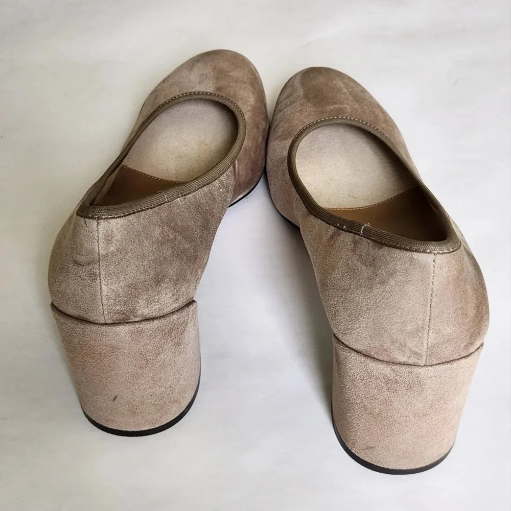 New without box! || VANELi || neutral suede pumps